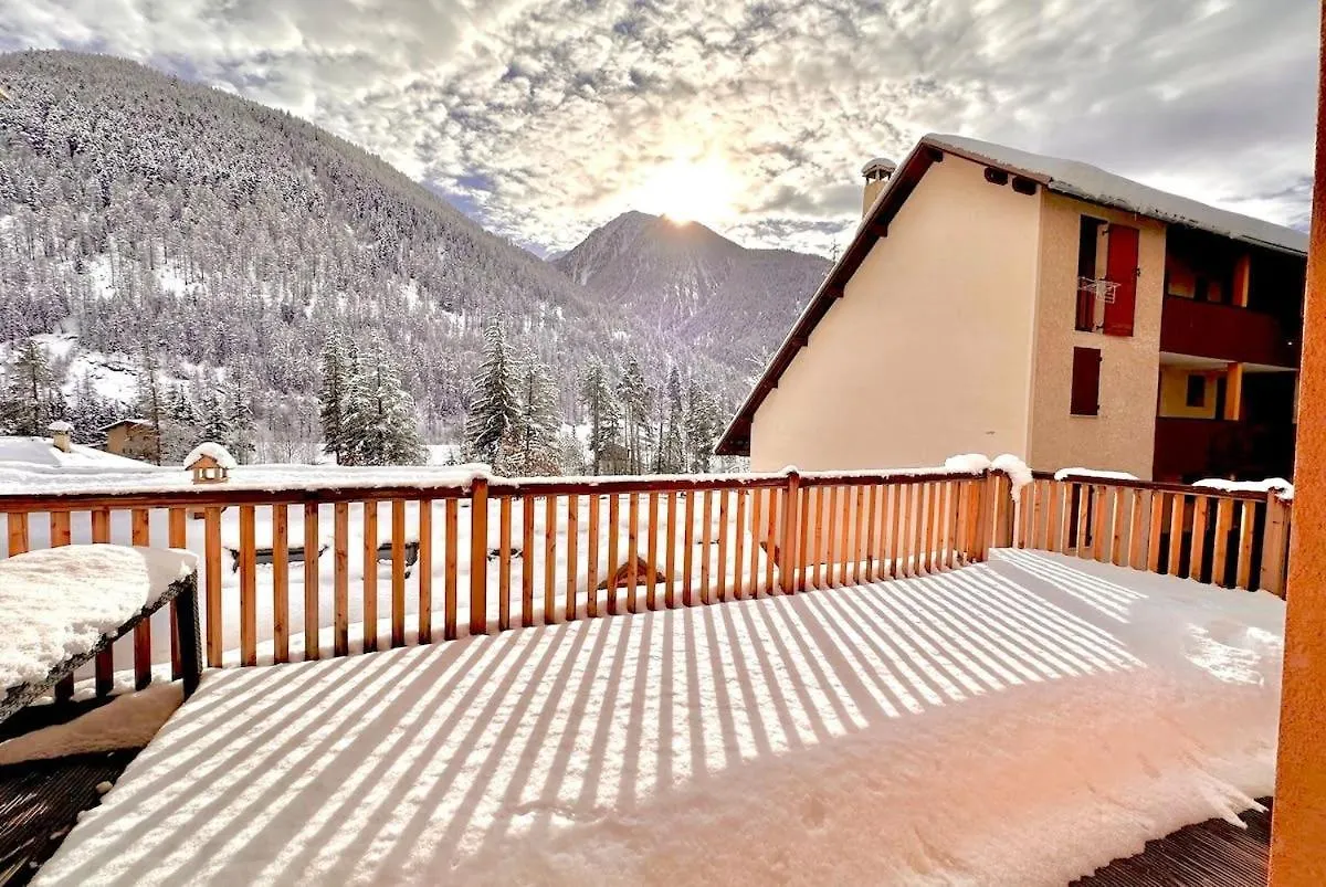 Casa-Bruno Family Chalet Queyras 7P Aiguilles 0*,